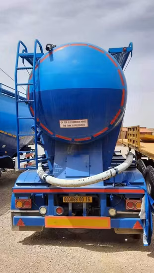 La Chine 40 CBM Ciment Ciment en vrac semi-remorque de camion de silo de réservoir de poudre en vrac sec Tailer semi-remorque